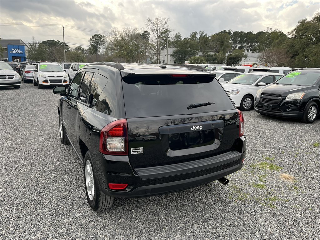 2017 Jeep Compass - $11,995