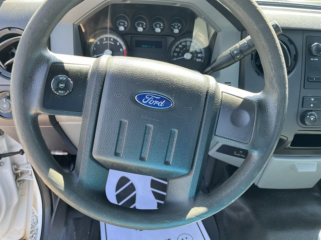 2015 Ford F-250 - $16,995