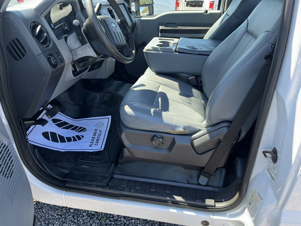 2015 Ford F-250 - $16,995