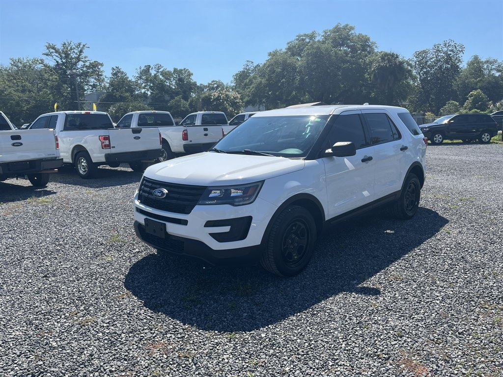 2017 Ford Explorer - $12,995