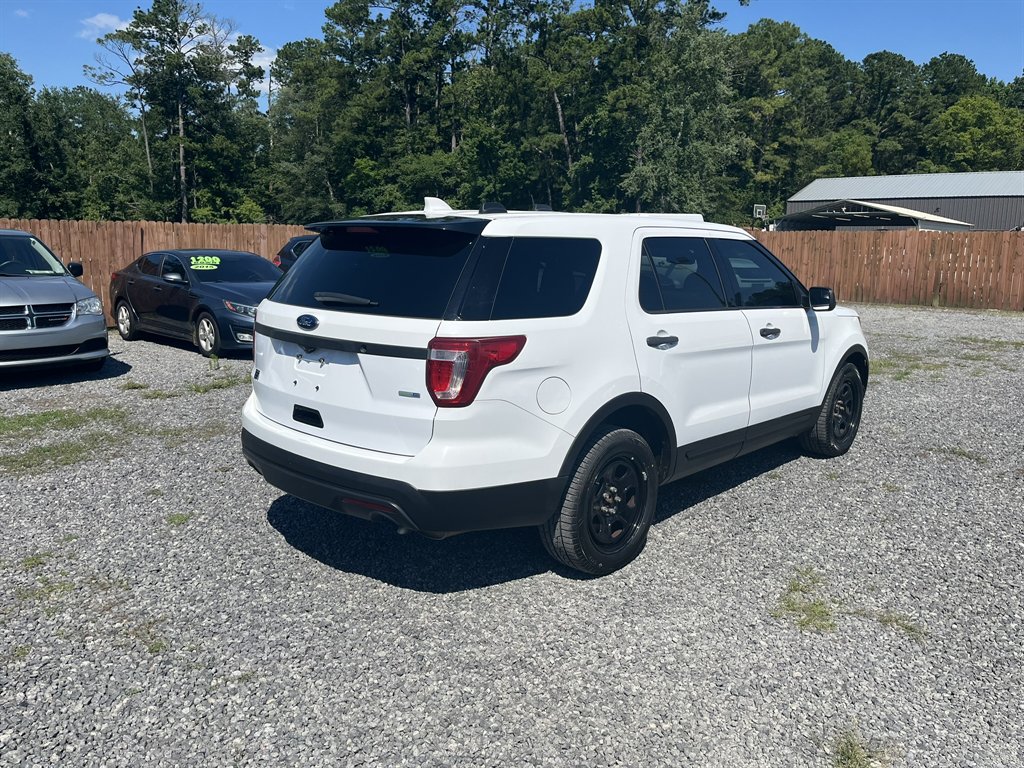 2017 Ford Explorer - $12,995