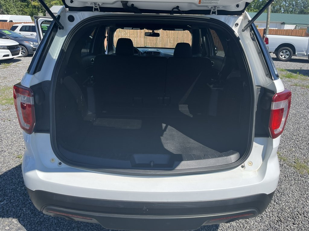 2017 Ford Explorer - $12,995