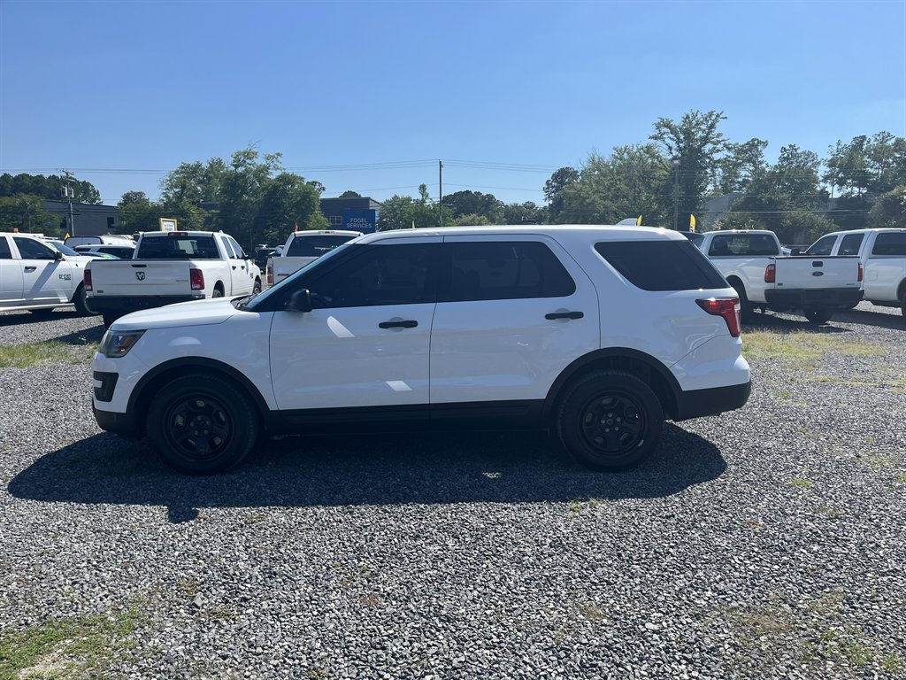 2017 Ford Explorer - $12,995