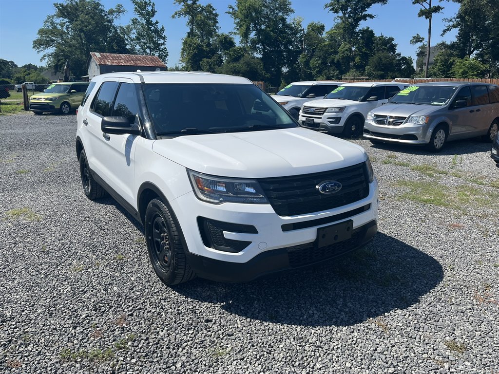 2017 Ford Explorer - $12,995