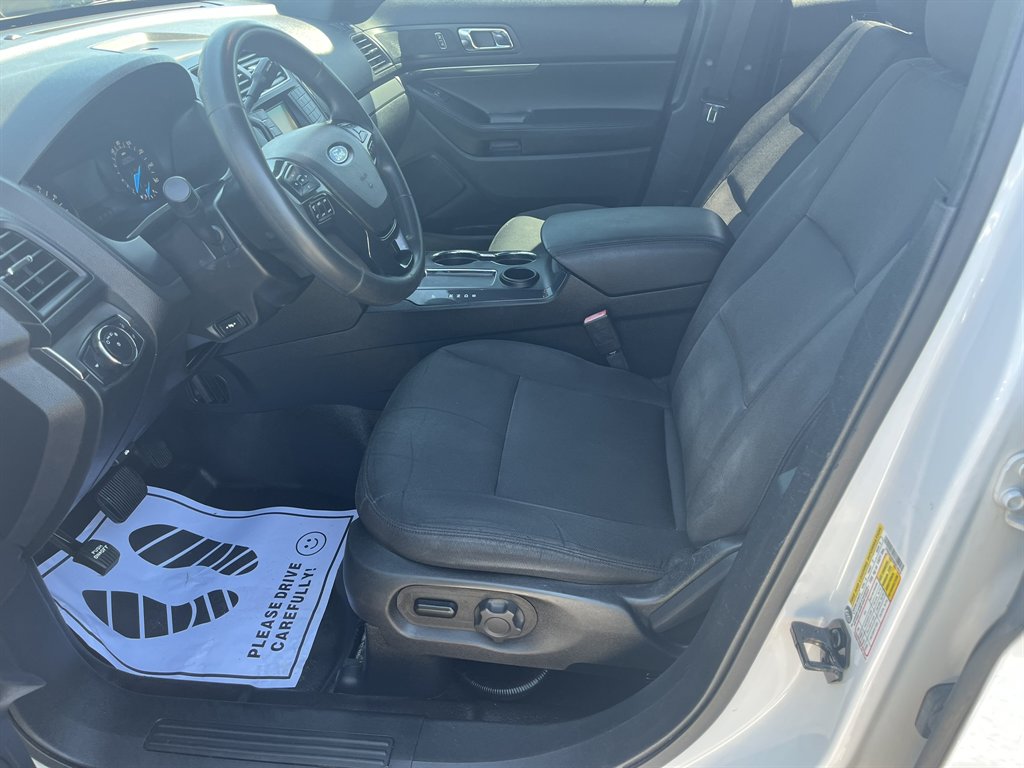 2017 Ford Explorer - $12,995