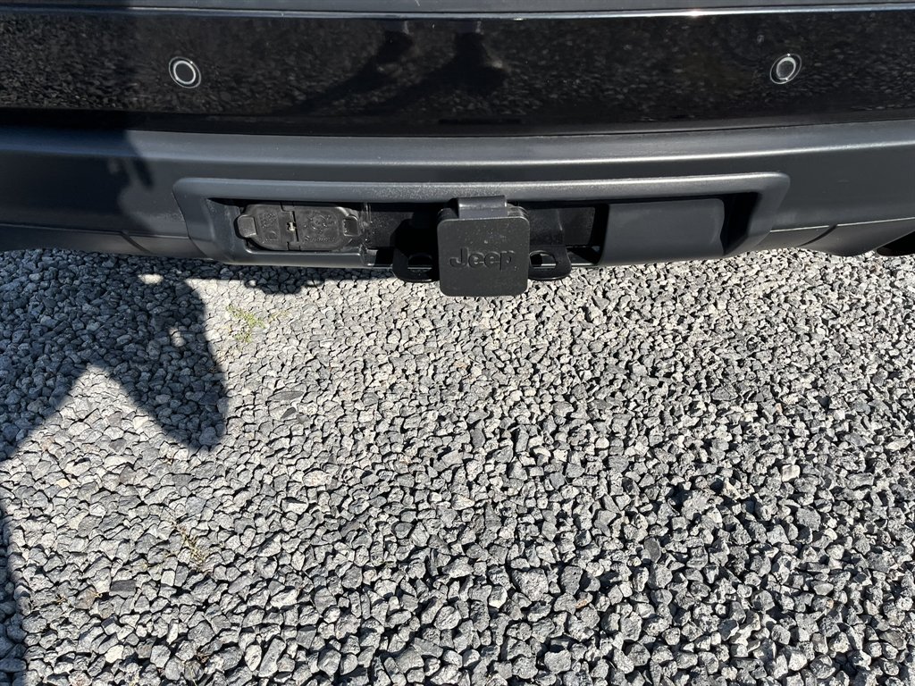 2021 Jeep Cherokee - $23,995