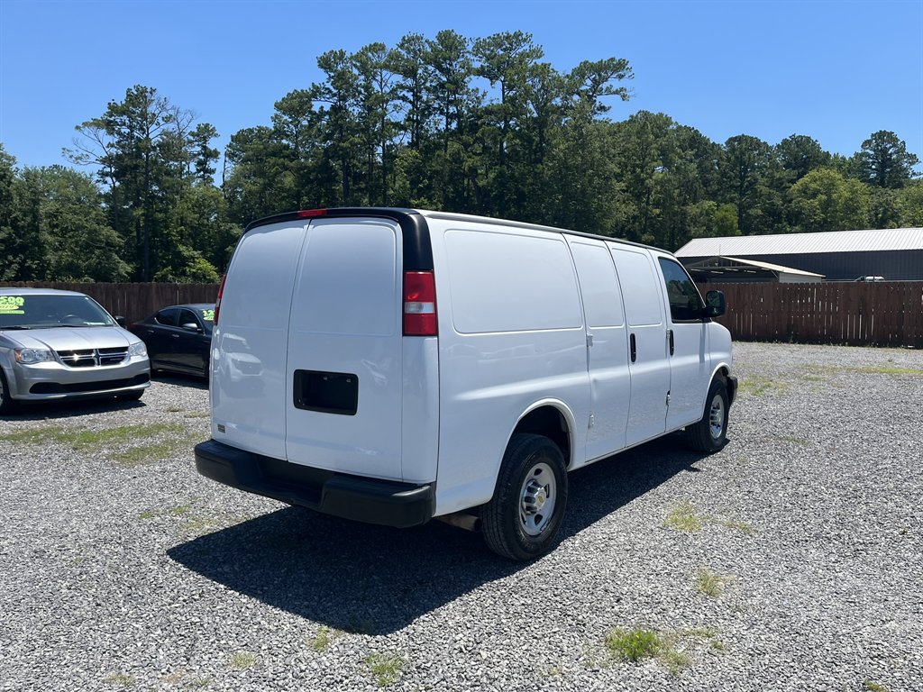 2018 Chevrolet Express - $15,995