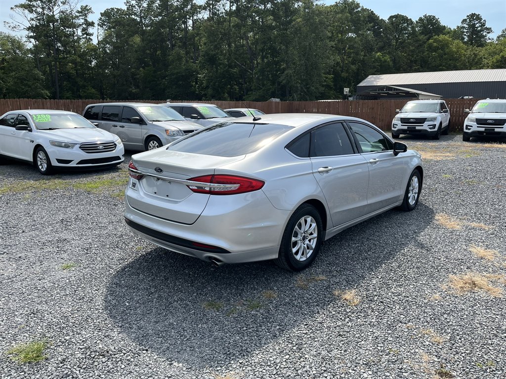 2017 Ford Fusion - $13,995