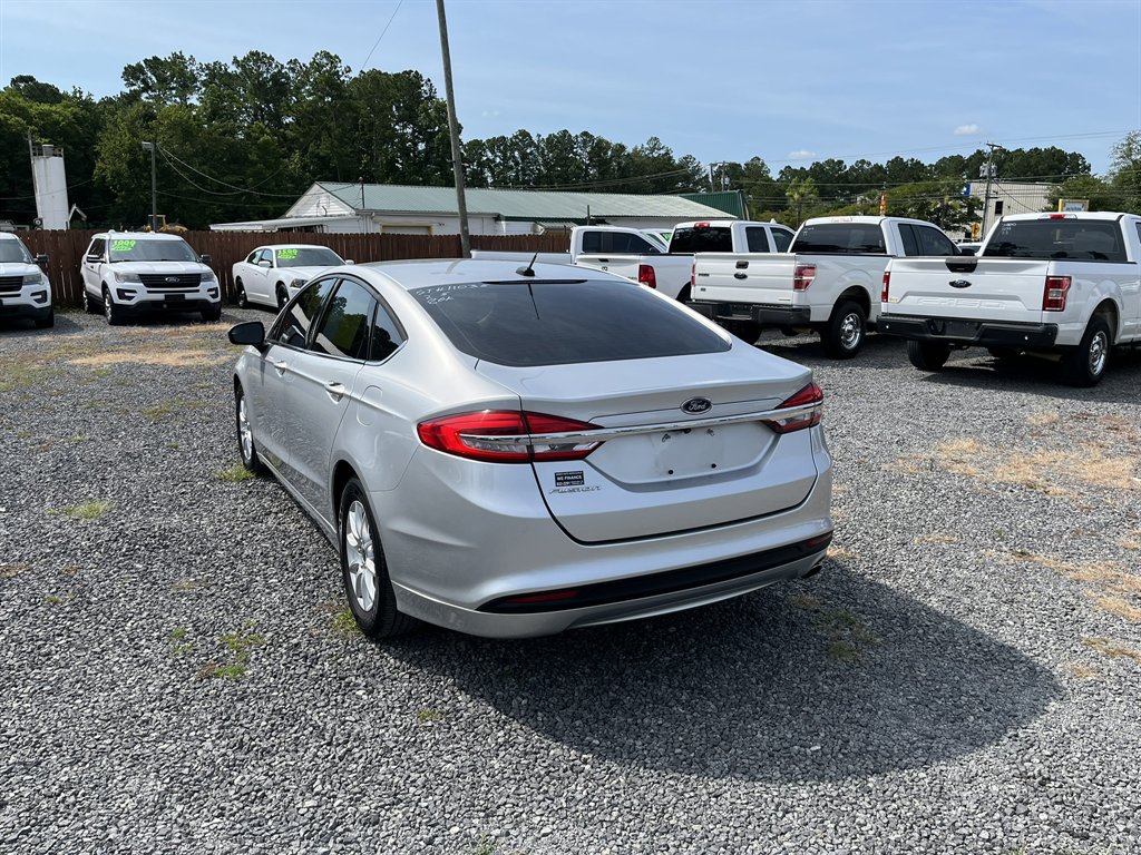 2017 Ford Fusion - $13,995