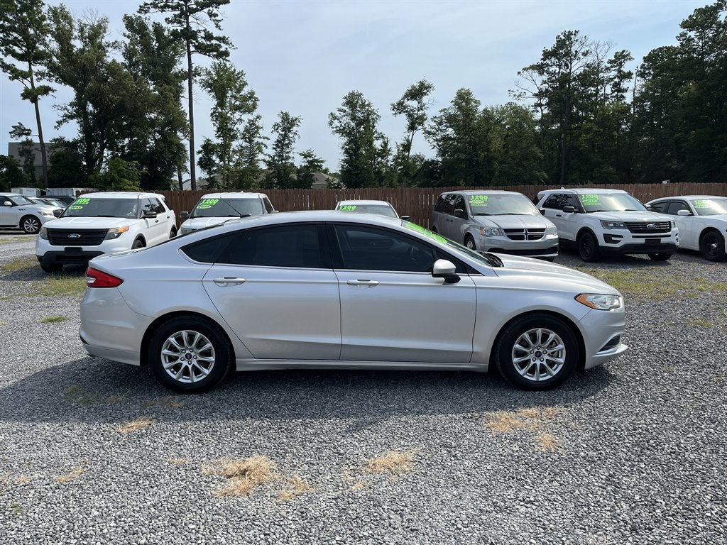 2017 Ford Fusion - $13,995