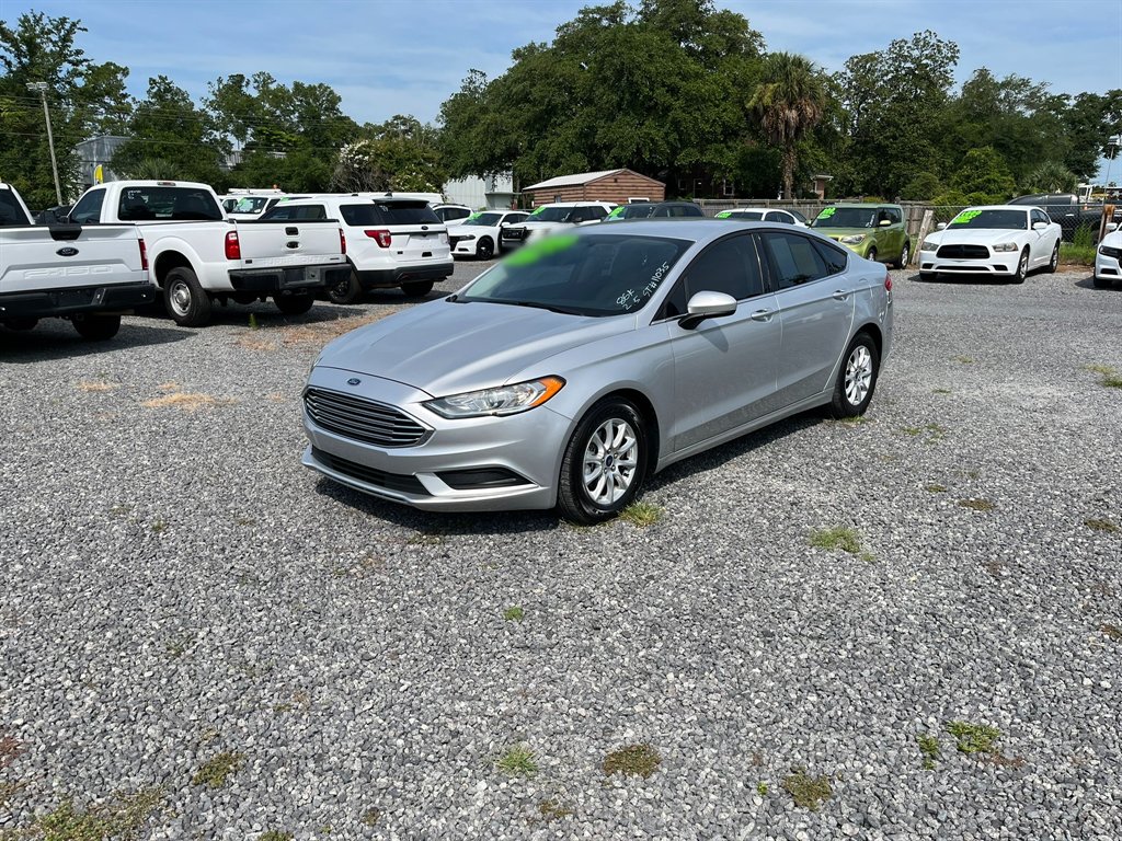 2017 Ford Fusion - $13,995