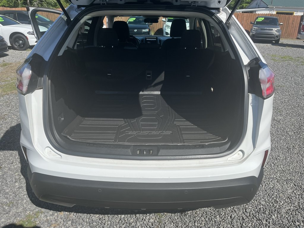 2021 Ford Edge - $15,995