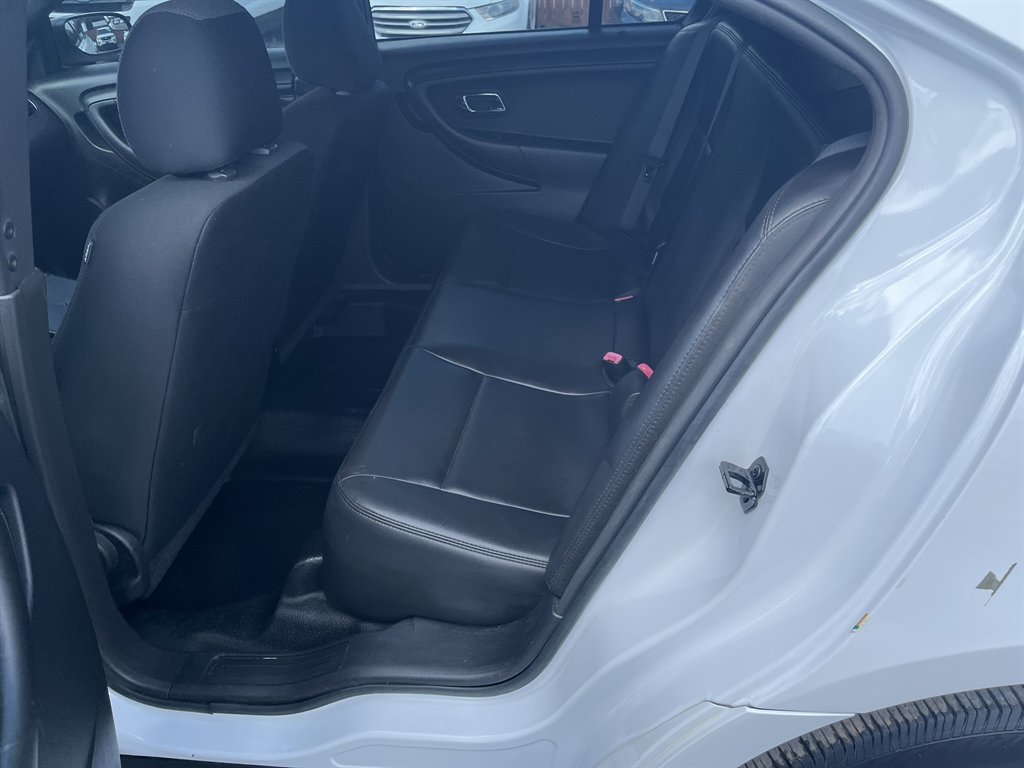 2014 Ford Taurus - $9,995