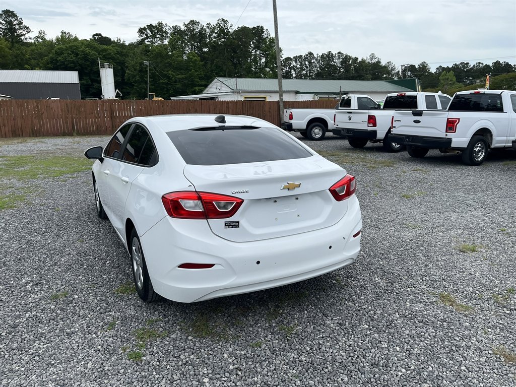 2017 Chevrolet Cruze - $13,995