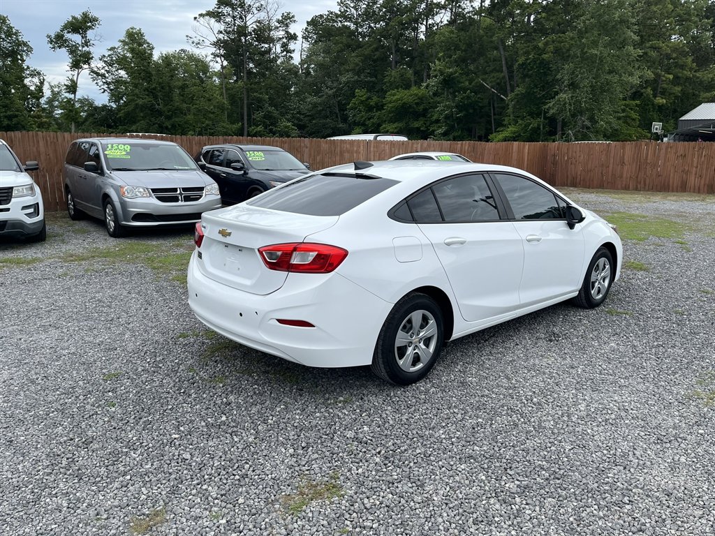 2017 Chevrolet Cruze - $13,995
