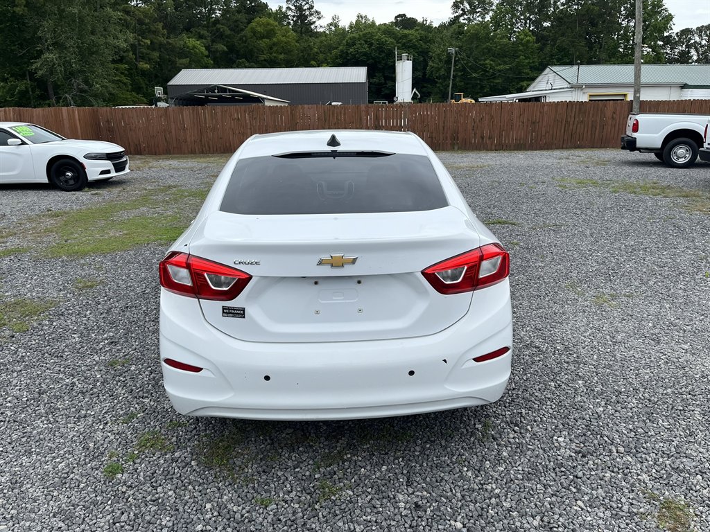 2017 Chevrolet Cruze - $13,995