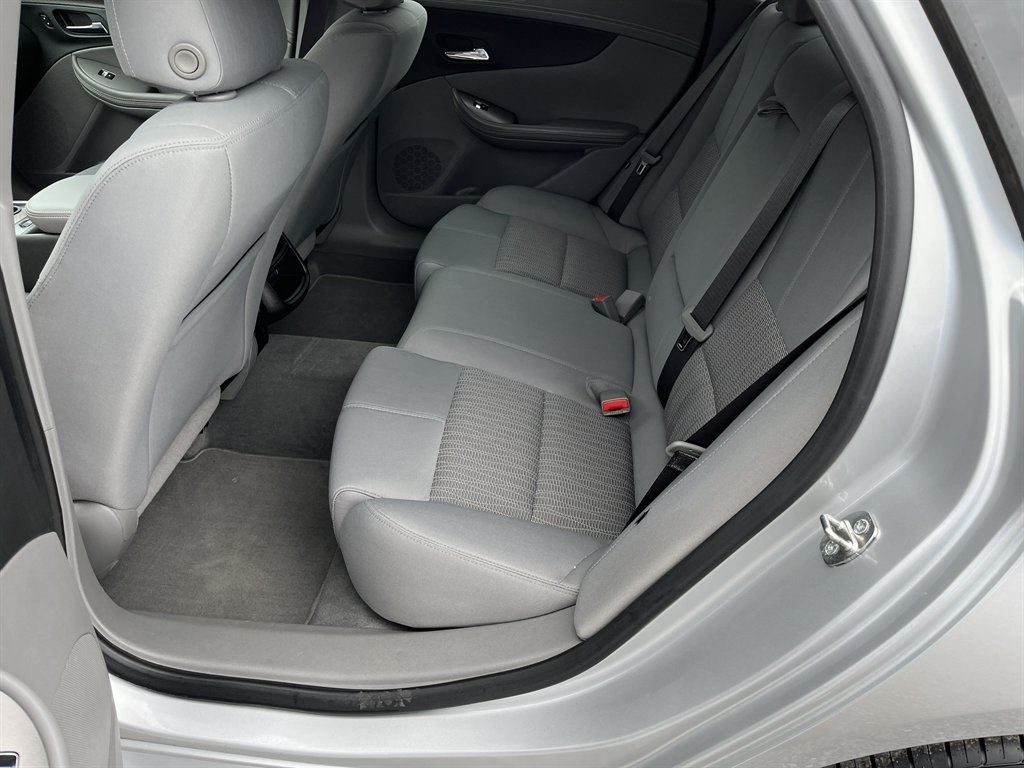 2017 Chevrolet Impala - $15,995