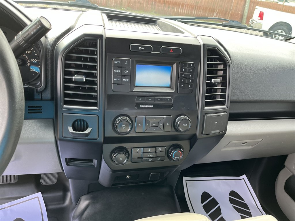 2016 Ford F-150 - $14,995