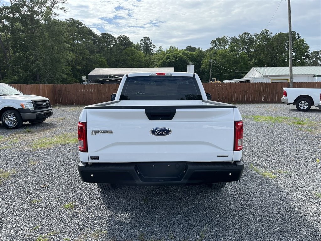 2016 Ford F-150 - $14,995