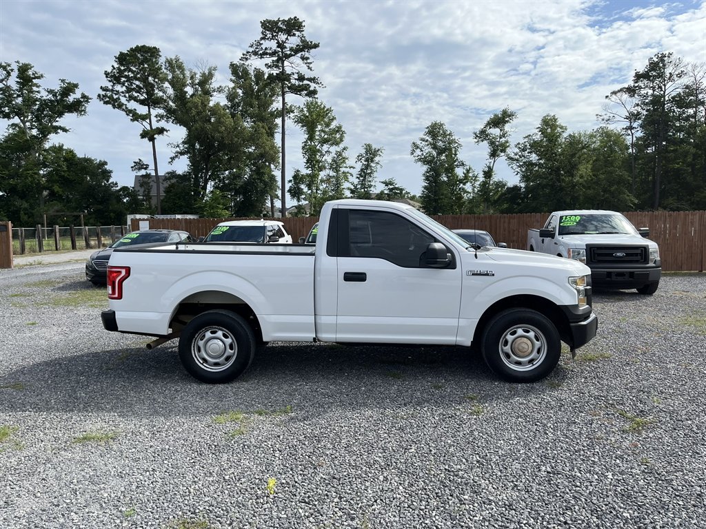 2016 Ford F-150 - $14,995
