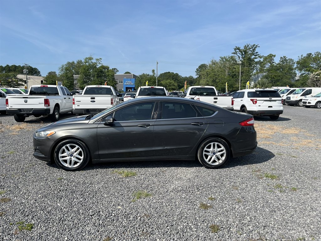 2016 Ford Fusion - $11,995