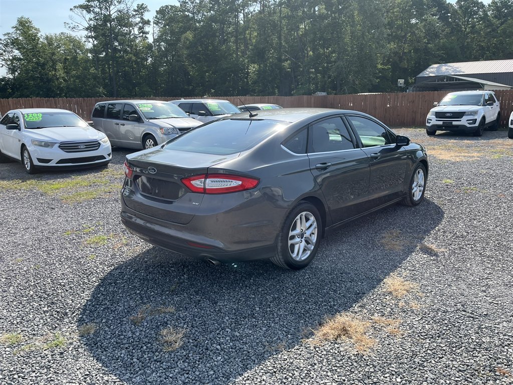 2016 Ford Fusion - $11,995
