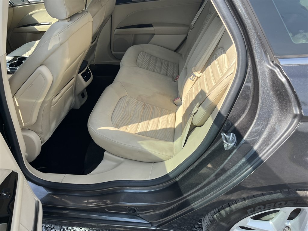2016 Ford Fusion - $11,995