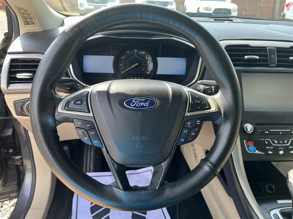 2016 Ford Fusion - $11,995