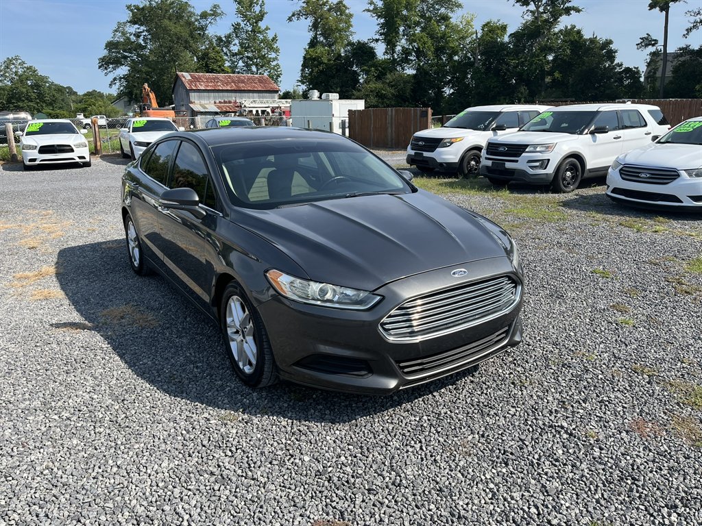 2016 Ford Fusion - $11,995