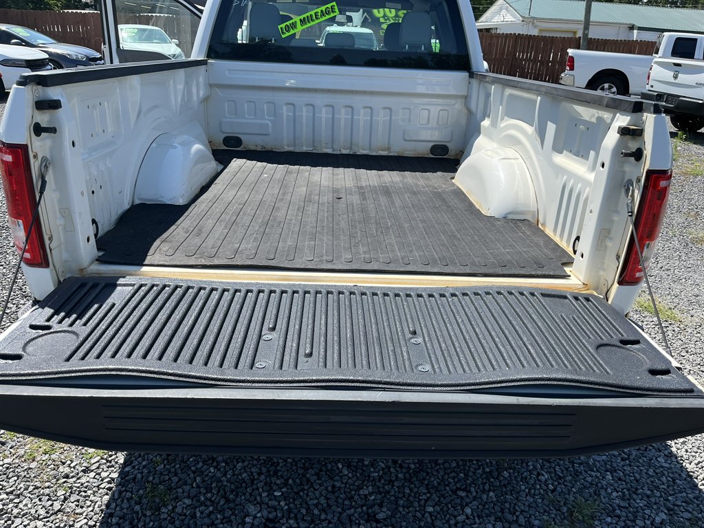 2015 Ford F-150 - $19,995