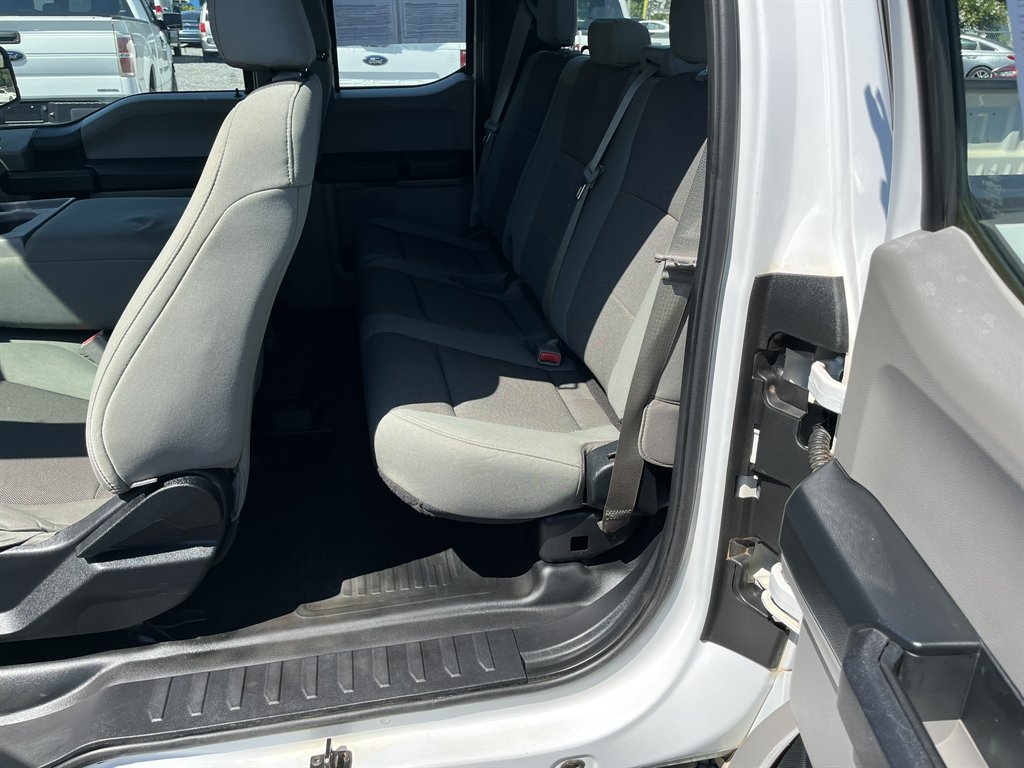 2015 Ford F-150 - $19,995