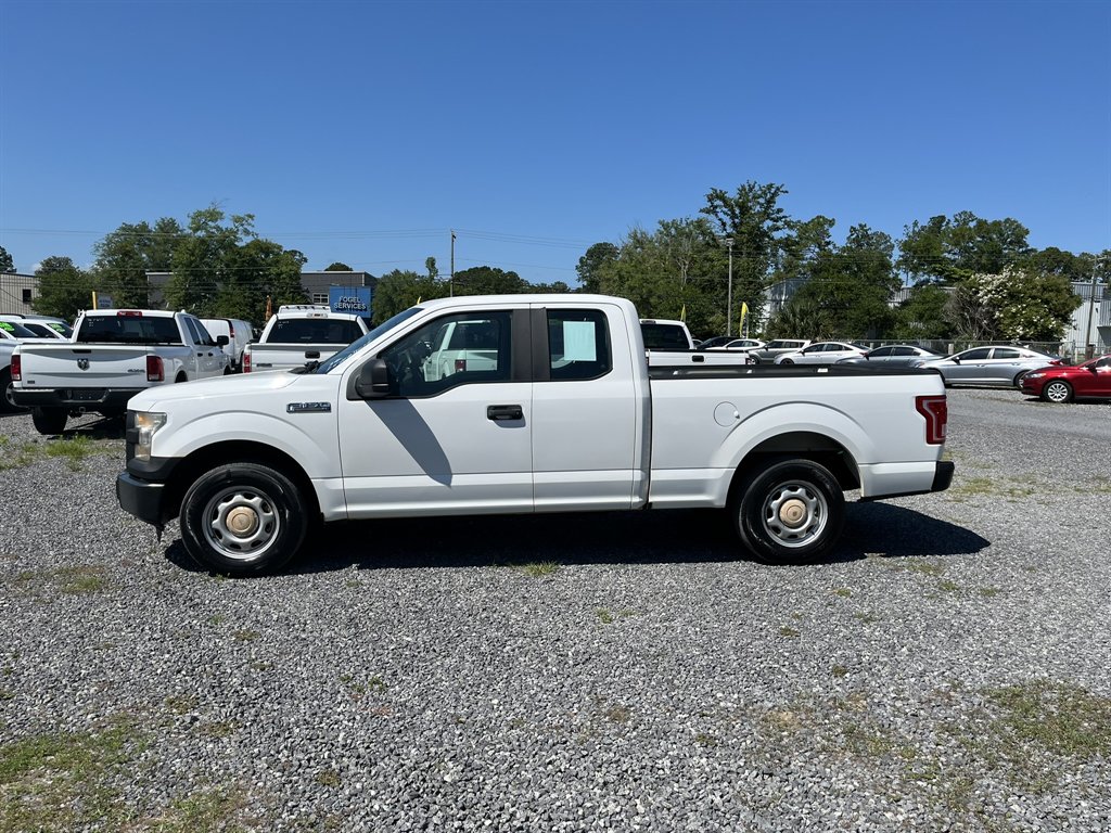 2015 Ford F-150 - $19,995