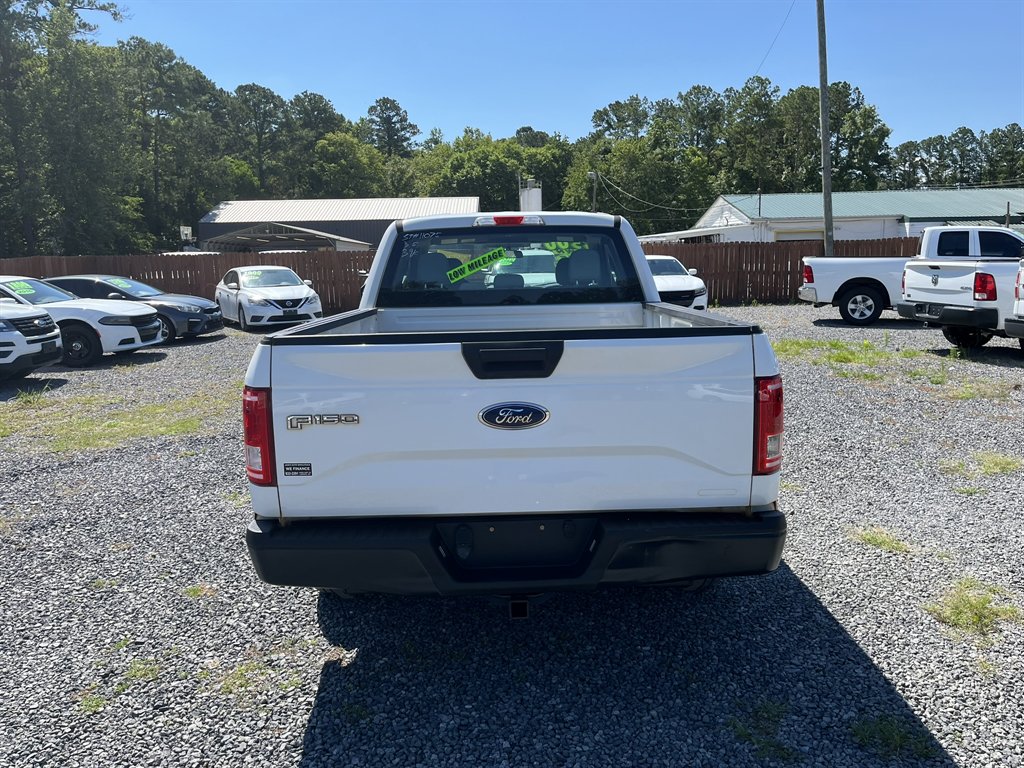 2015 Ford F-150 - $19,995