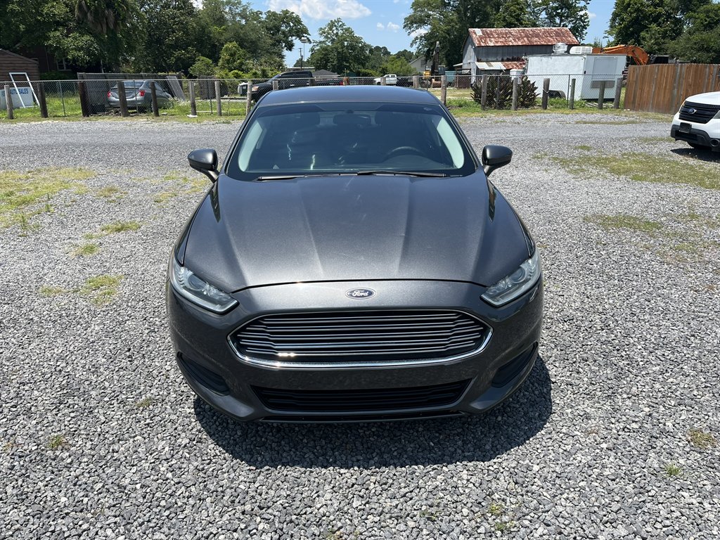 2016 Ford Fusion - $11,995