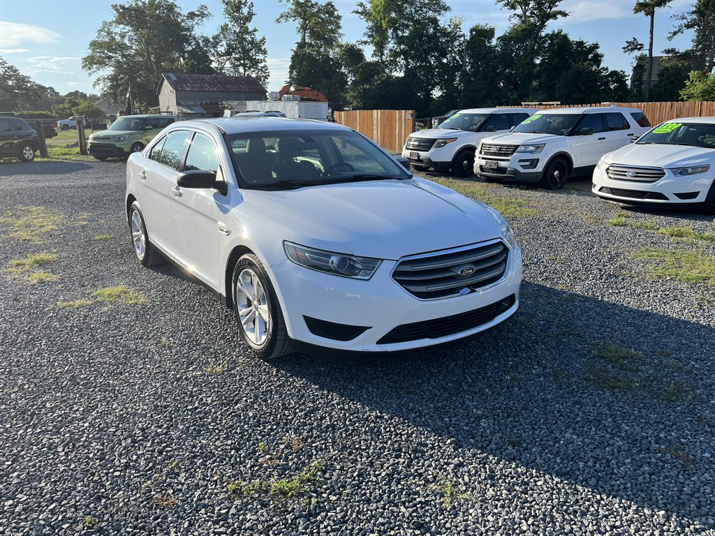 2016 Ford Taurus - $11,995