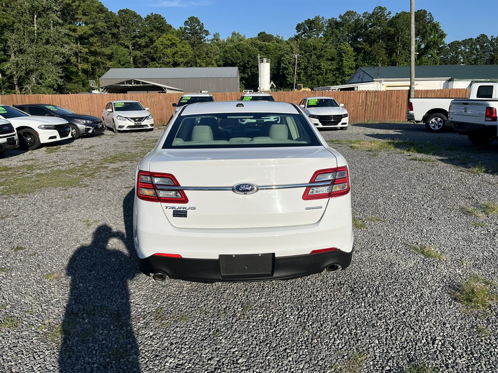 2016 Ford Taurus - $11,995