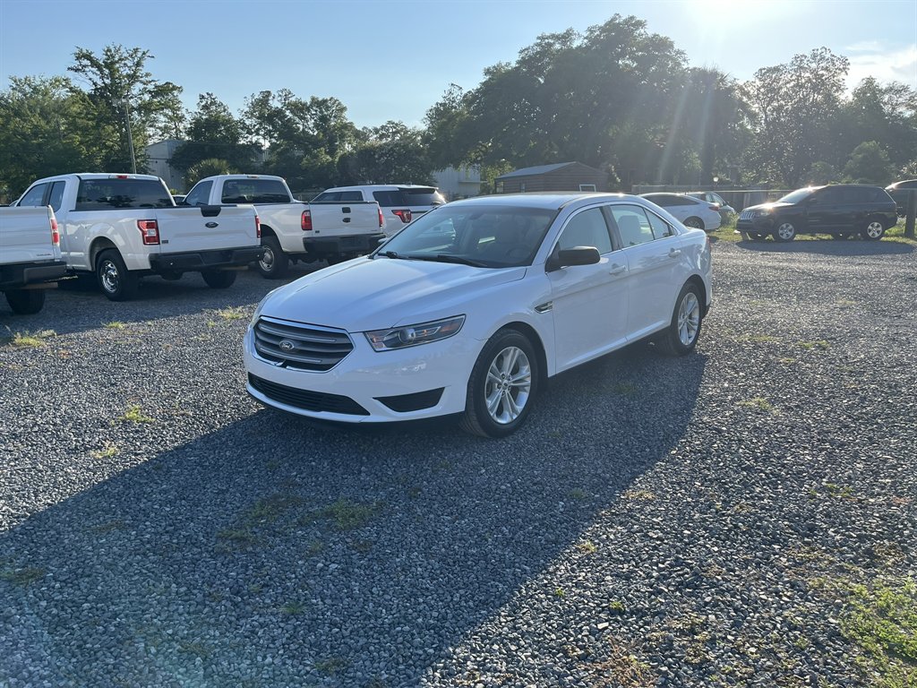 2016 Ford Taurus - $11,995