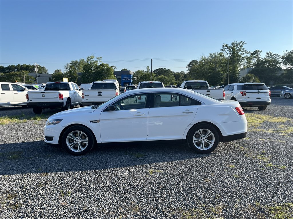 2016 Ford Taurus - $11,995