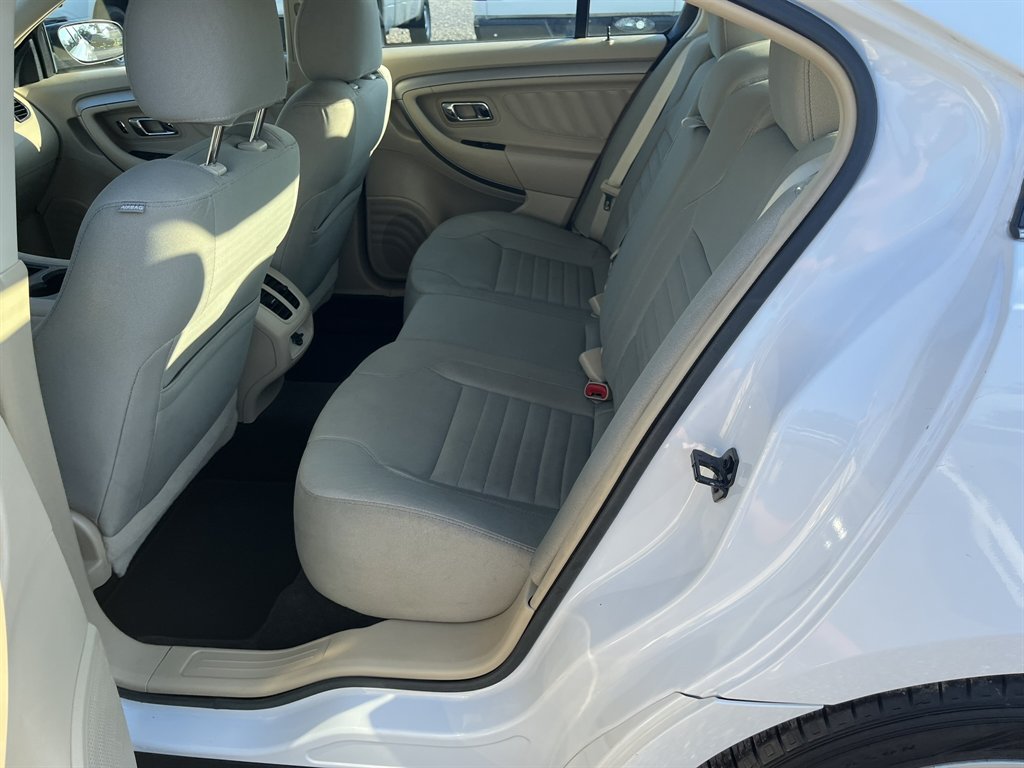 2016 Ford Taurus - $11,995