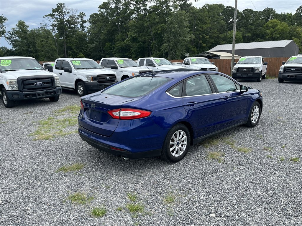 2016 Ford Fusion - $11,995