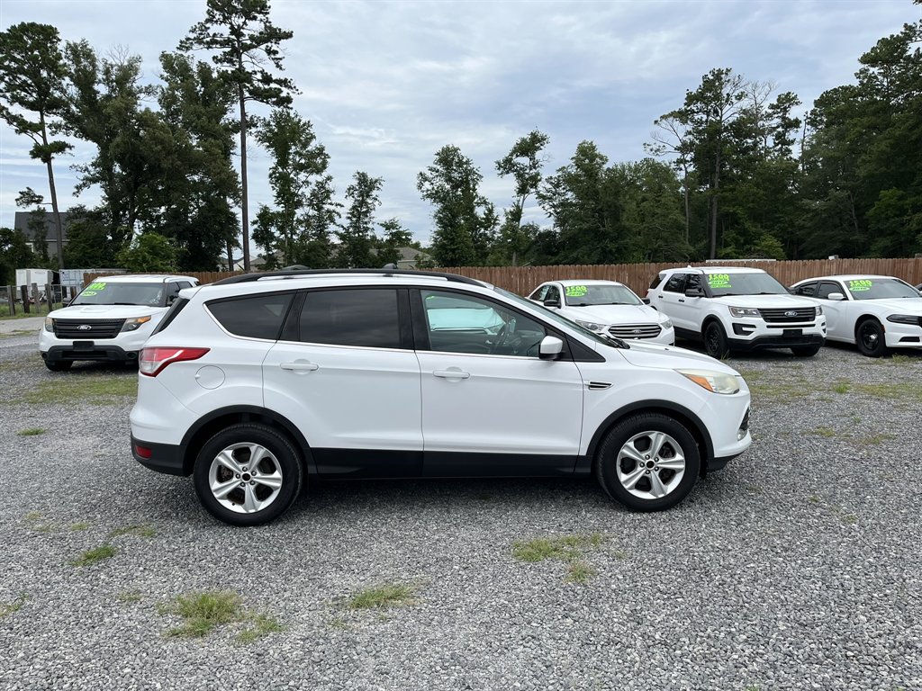 2015 Ford Escape - $9,995
