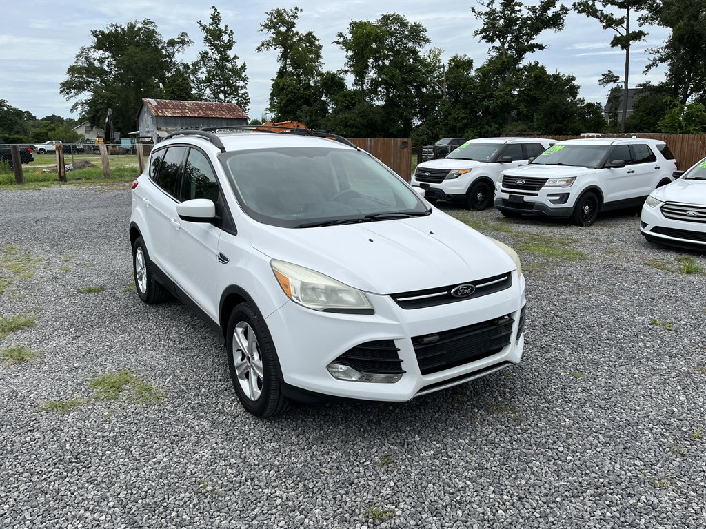 2015 Ford Escape - $9,995