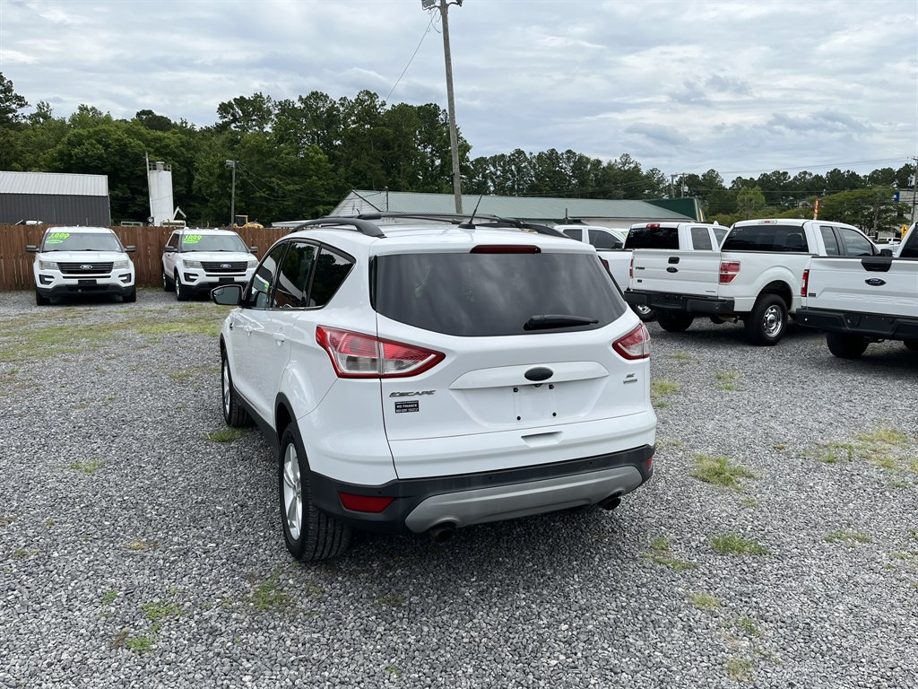 2015 Ford Escape - $9,995