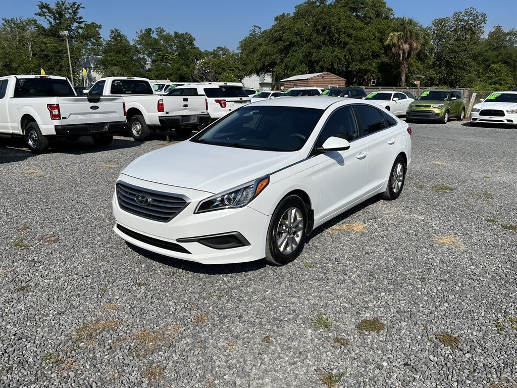 2016 Hyundai Sonata - $11,995