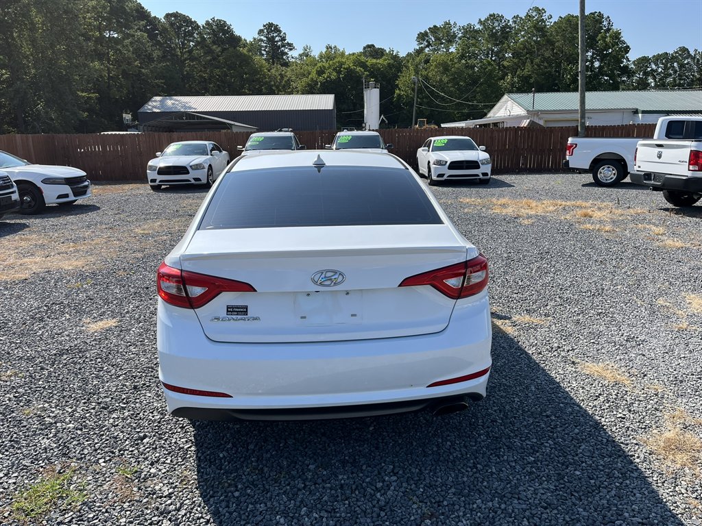 2016 Hyundai Sonata - $11,995