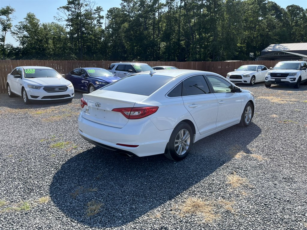 2016 Hyundai Sonata - $11,995