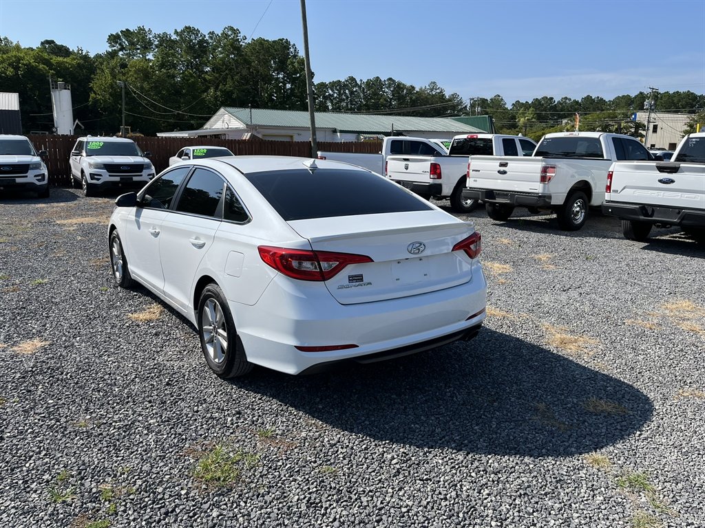 2016 Hyundai Sonata - $11,995