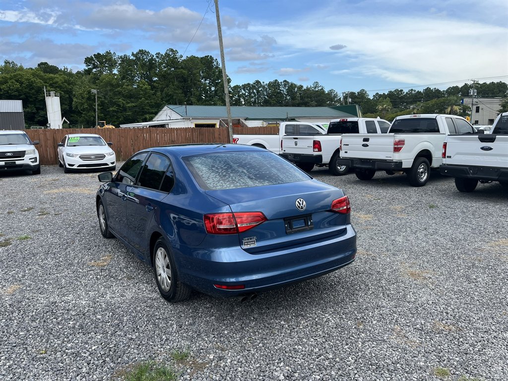 2015 Volkswagen Jetta - $11,995