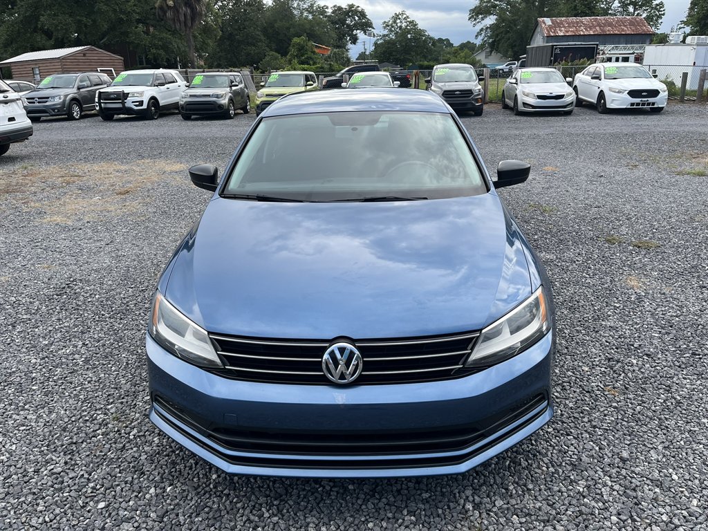 2015 Volkswagen Jetta - $11,995