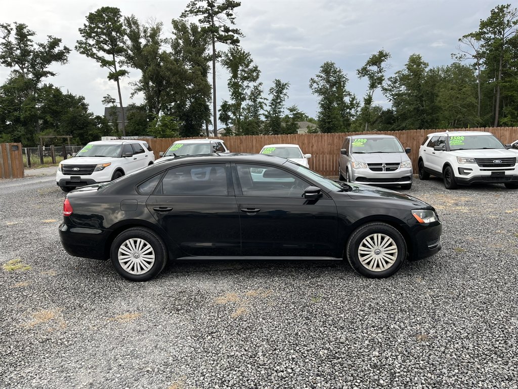 2014 Volkswagen Passat - $11,995